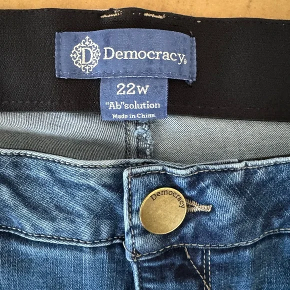 Plus Size Jeans 22W Democracy Blue Distressed Straight Leg Cropped Curvy Jeans - Picture 6 of 6